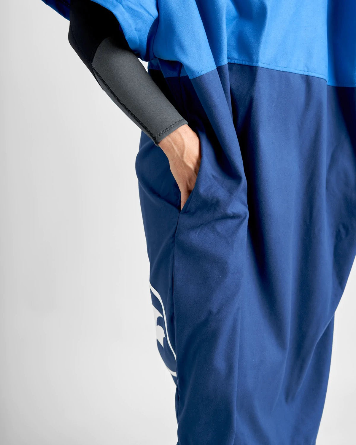 Microfibre quick dry poncho