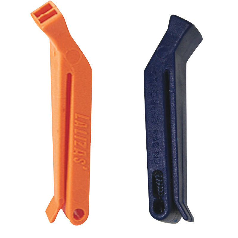 Plastic whistle