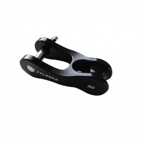 Halyard shackle